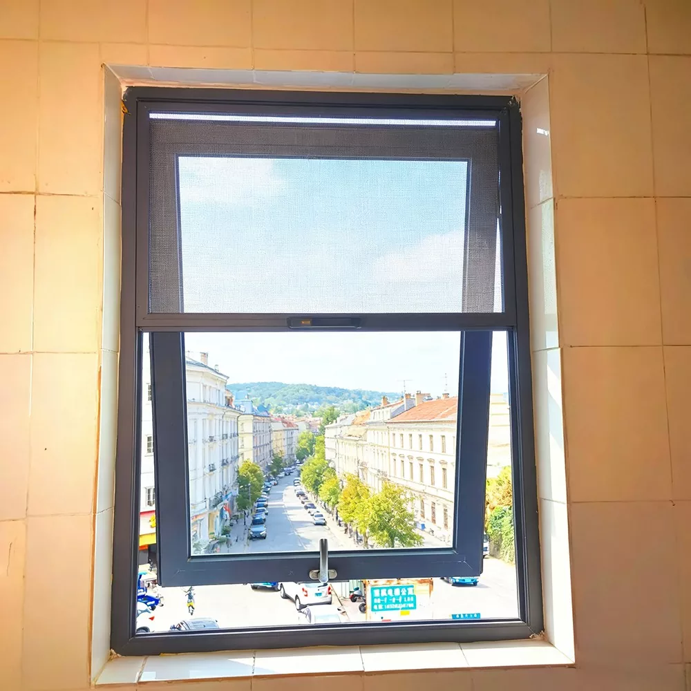 Fenêtre en alliage d'aluminium non isolante avec moustiquaire et suspension supérieure